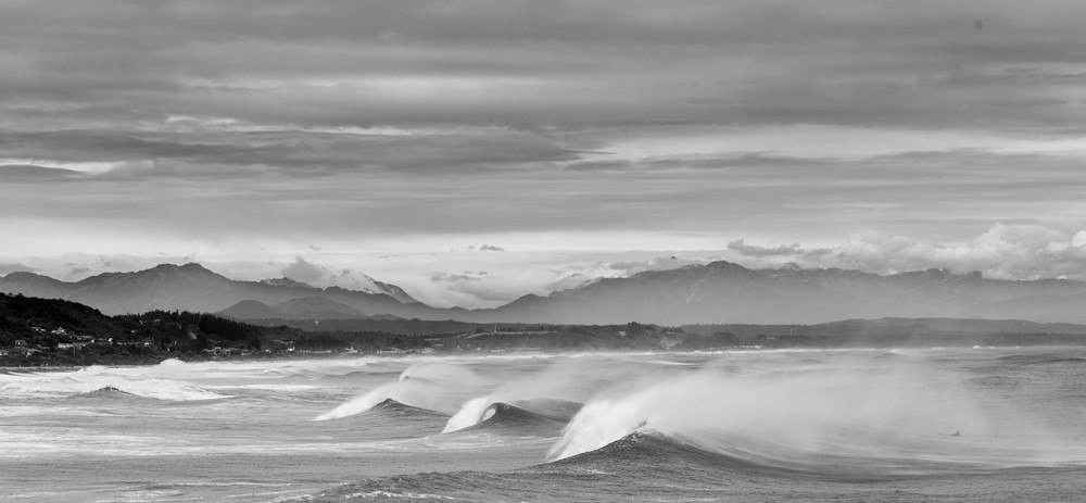 New Zealand, Three Waves